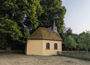Kirche Biggesee